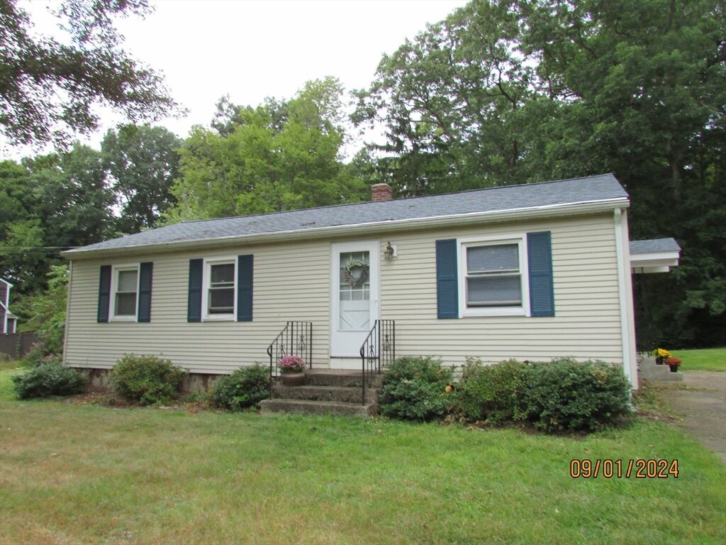 Property Photo:  337 Hoppin Hill Ave  MA 02760 