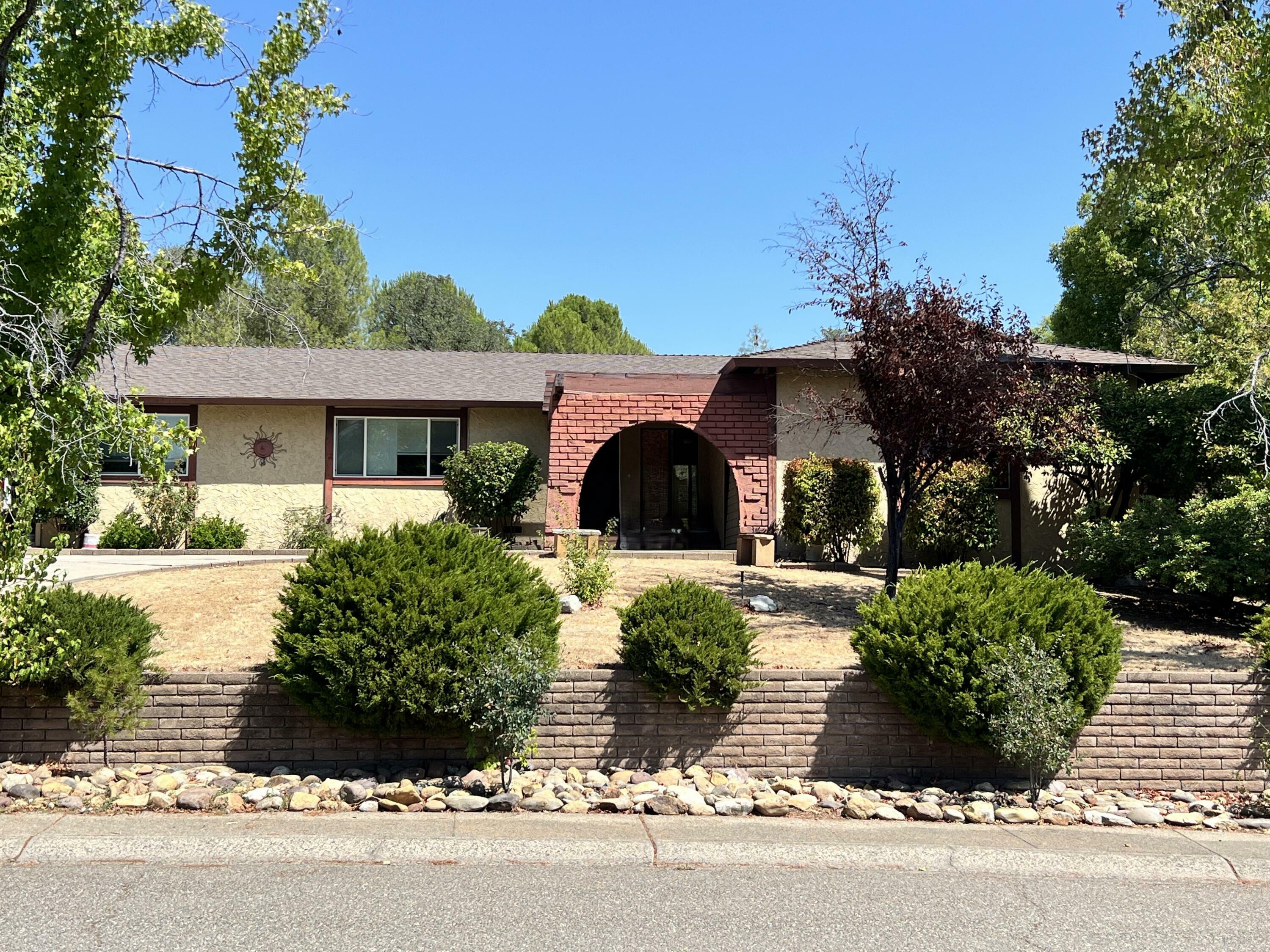 Property Photo:  3843 Oro Street  CA 96001 