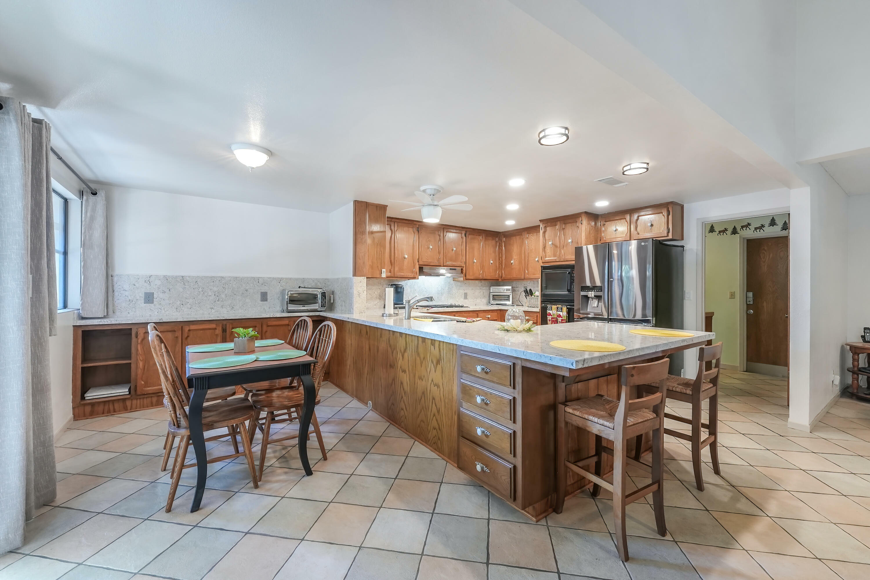 Property Photo:  2900 S Fulgham Street  CA 93277 