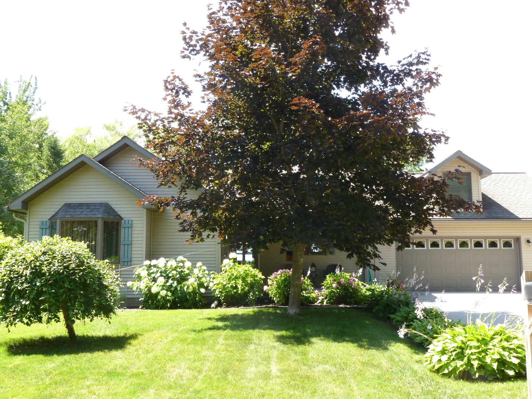 Property Photo:  18631 Maple Drive  MI 49707 