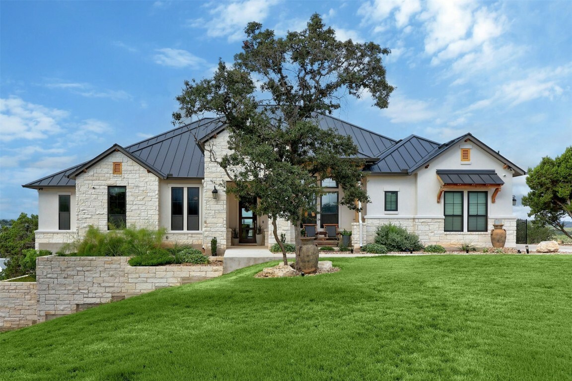 Property Photo:  601 Bluffwater Way  TX 78645 