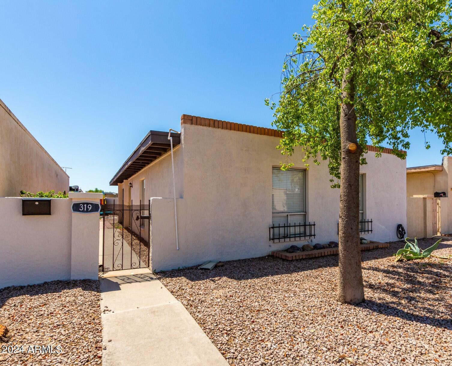 Property Photo:  319 W Pebble Beach Drive  AZ 85282 