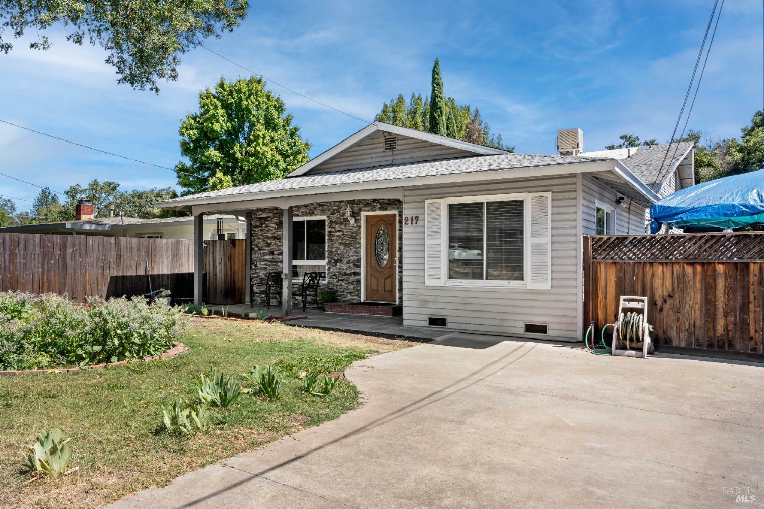 217 Thompson Street  Ukiah CA 95482 photo