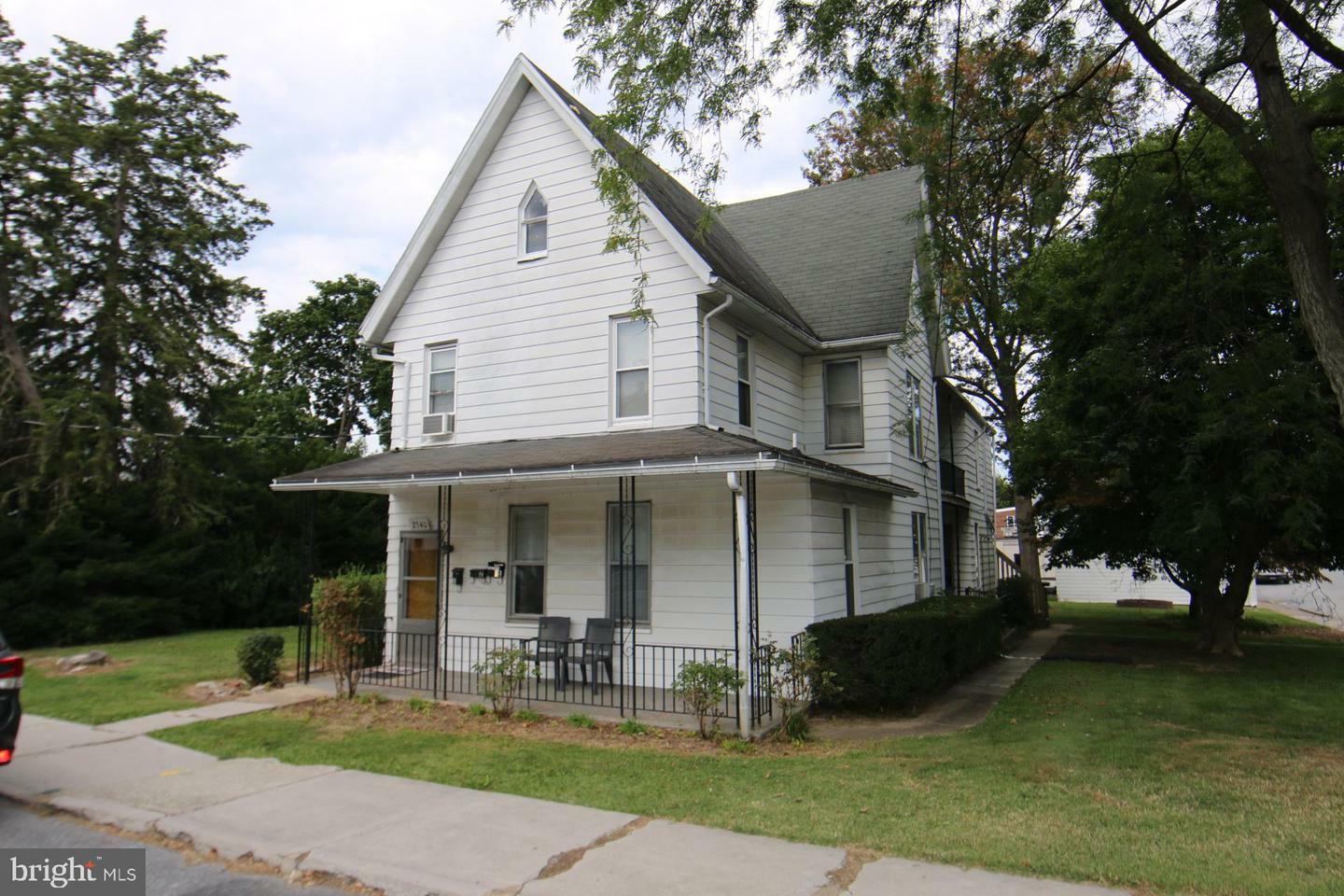 Property Photo:  2540 Penbrook Avenue  PA 17103 