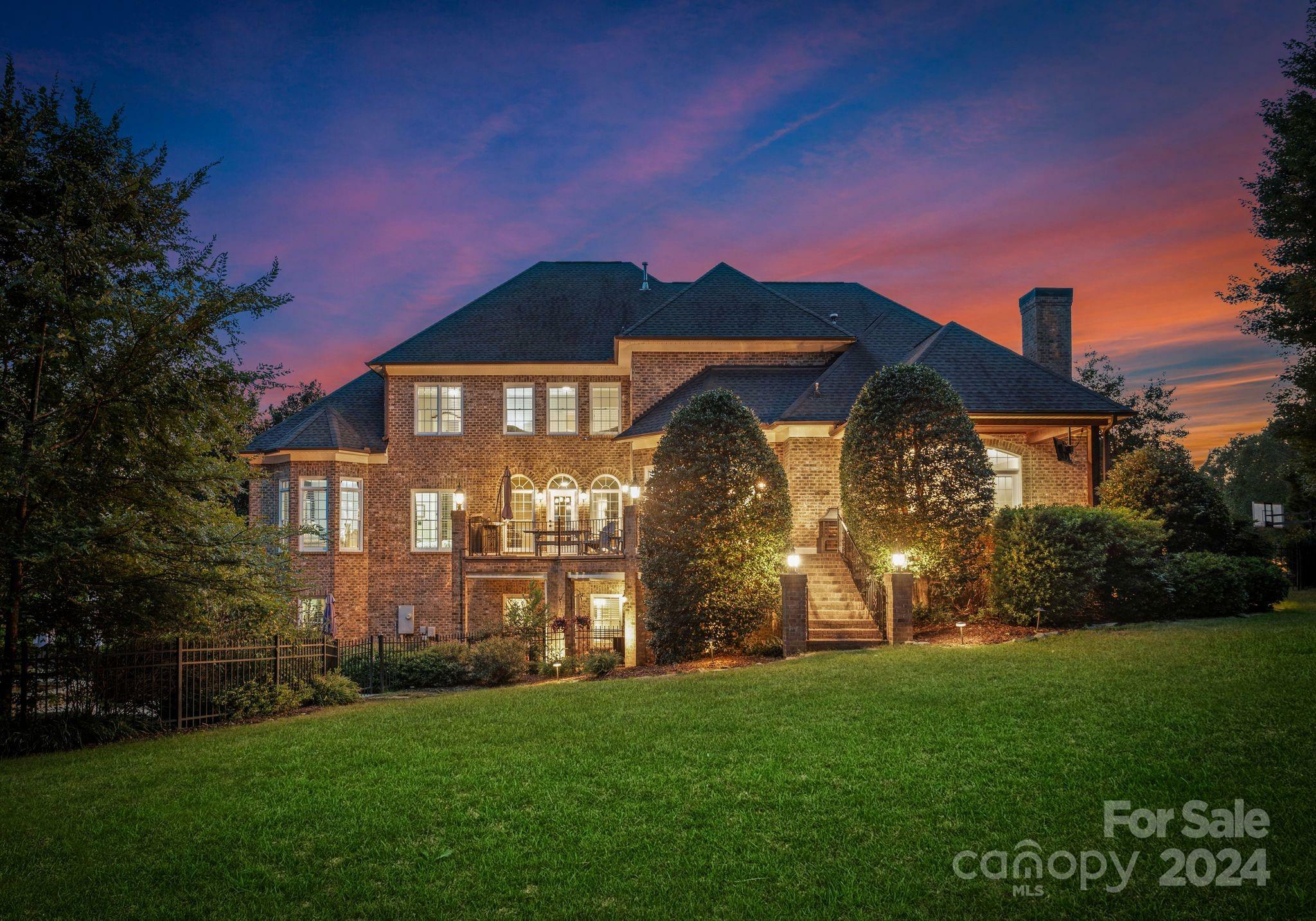 Property Photo:  1001 Medinah Court  NC 28173 