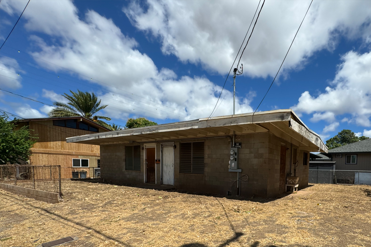 Property Photo:  4484 Panako Rd  HI 96796 