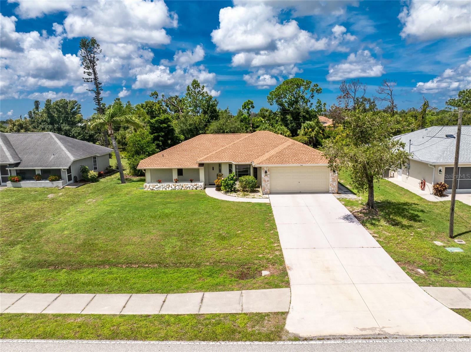 Property Photo:  7293 Spinnaker Boulevard  FL 34224 