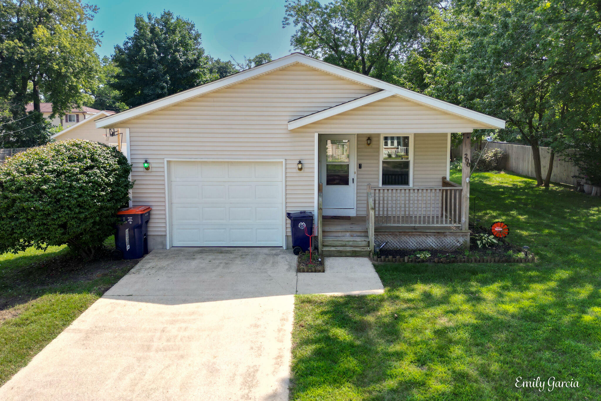 200 E 38th Street  Holland MI 49423 photo