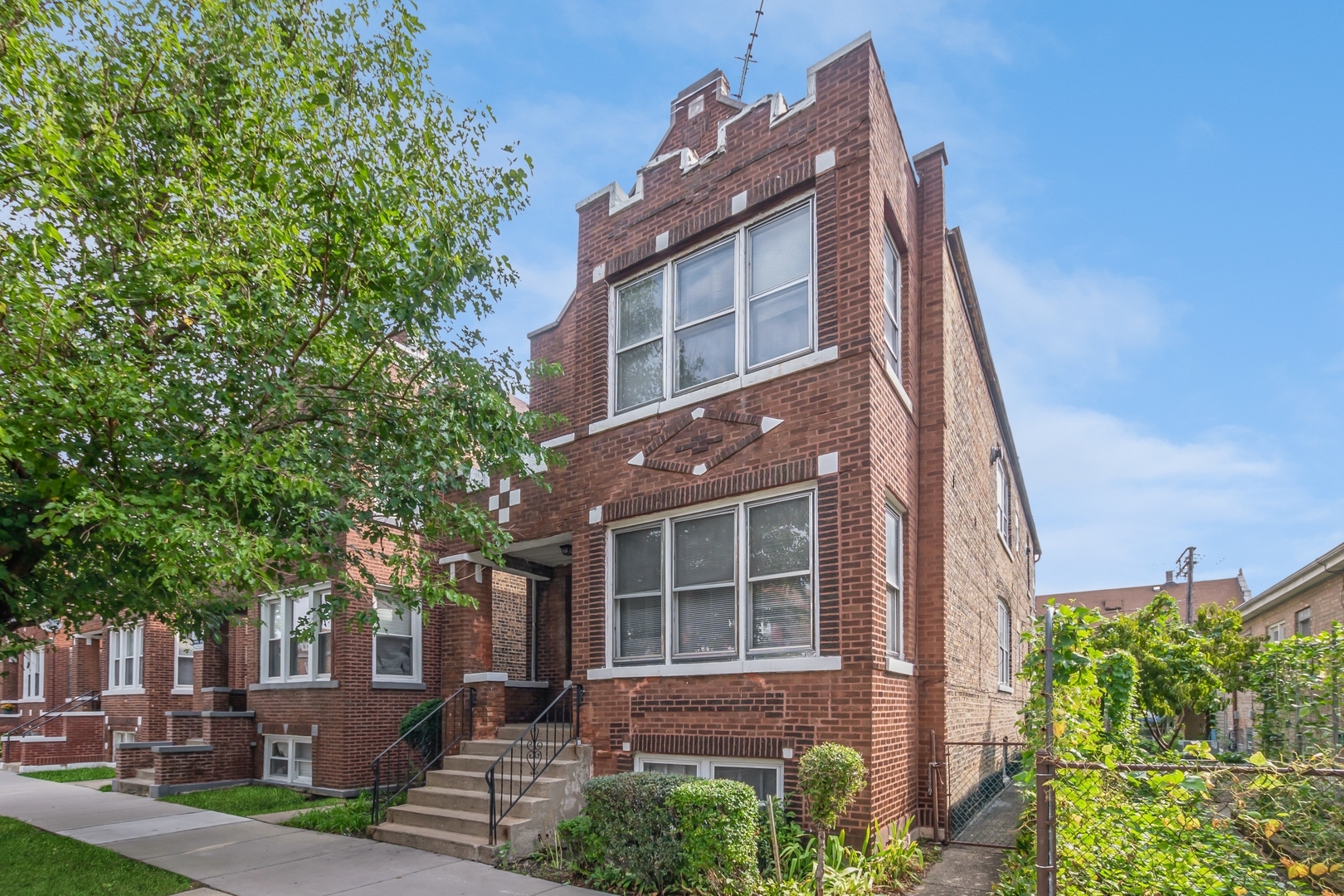 4121 S Albany Avenue  Chicago IL 60632 photo