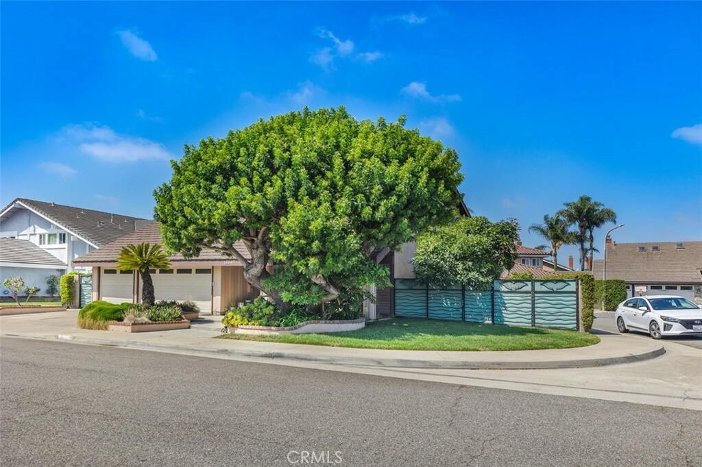 Property Photo:  18647 Santa Isadora Street  CA 92708 