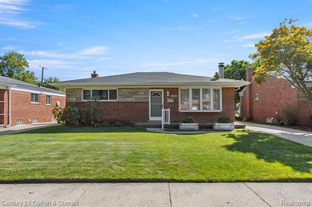 Property Photo:  8286 Gary Avenue  MI 48185 