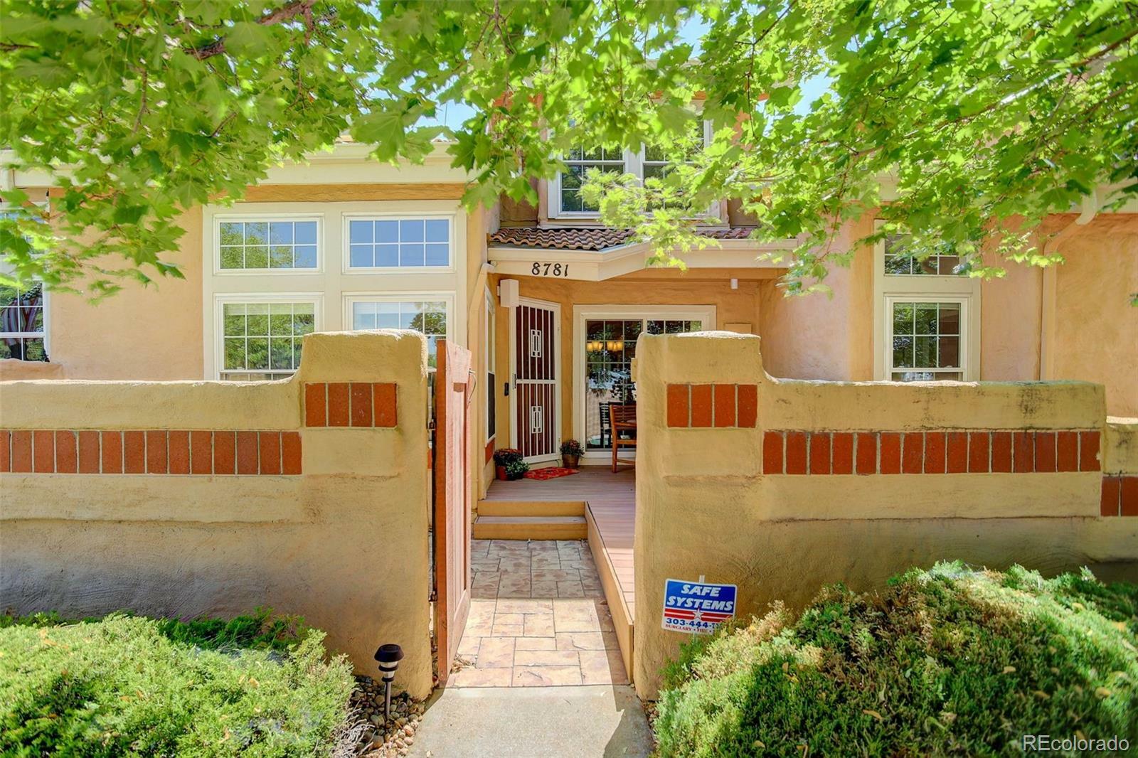 Property Photo:  8781 Kachina Way  CO 80124 