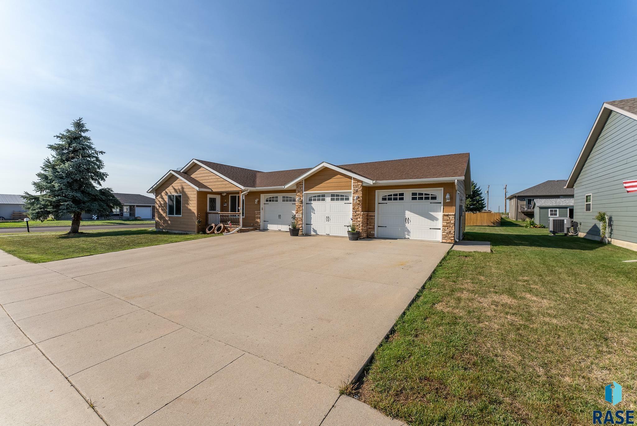 Property Photo:  408 W 14th St  SD 57022 