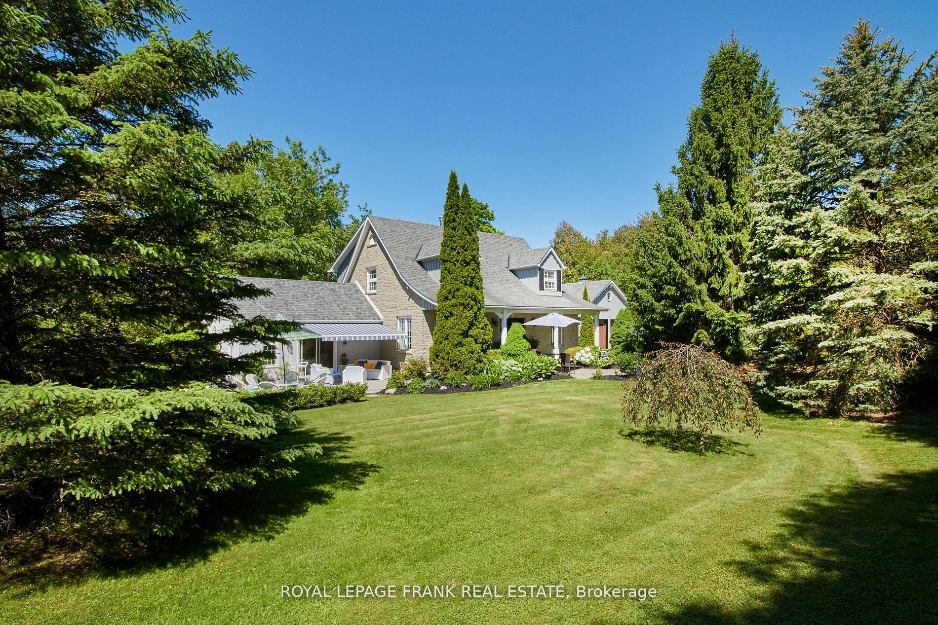 Photo de la propriété:  8298 Grasshopper Park Rd  ON L1C 6A9 