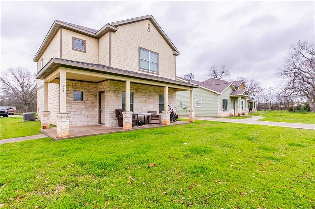 Property Photo:  327 French Avenue  TX 76706 