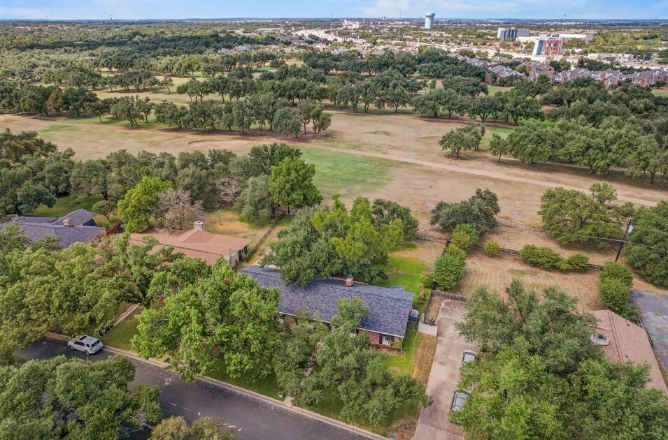 Property Photo:  8800 Balcones Club Drive  TX 78750 