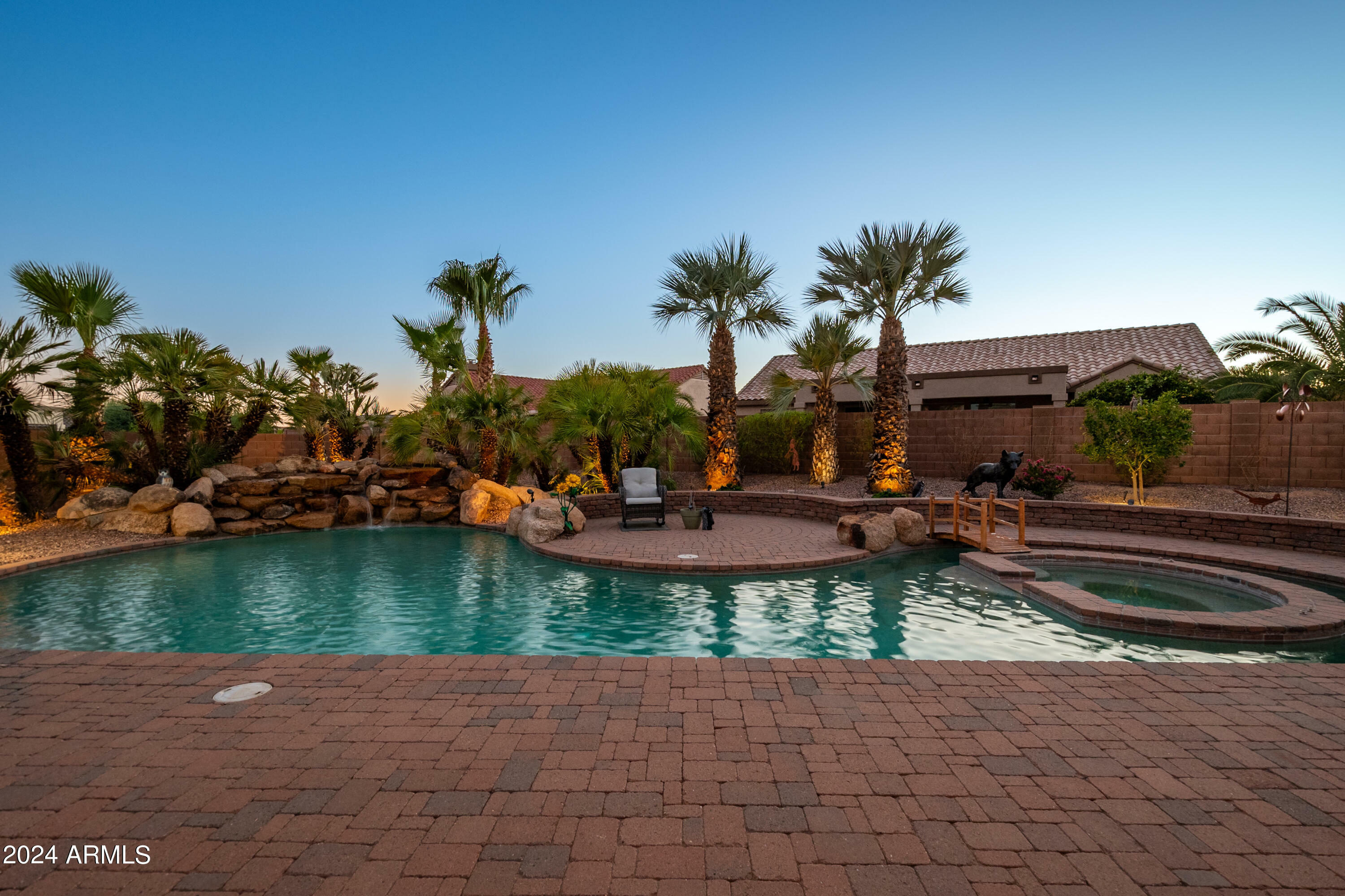 Property Photo:  14983 W Muirfield Lane  AZ 85374 