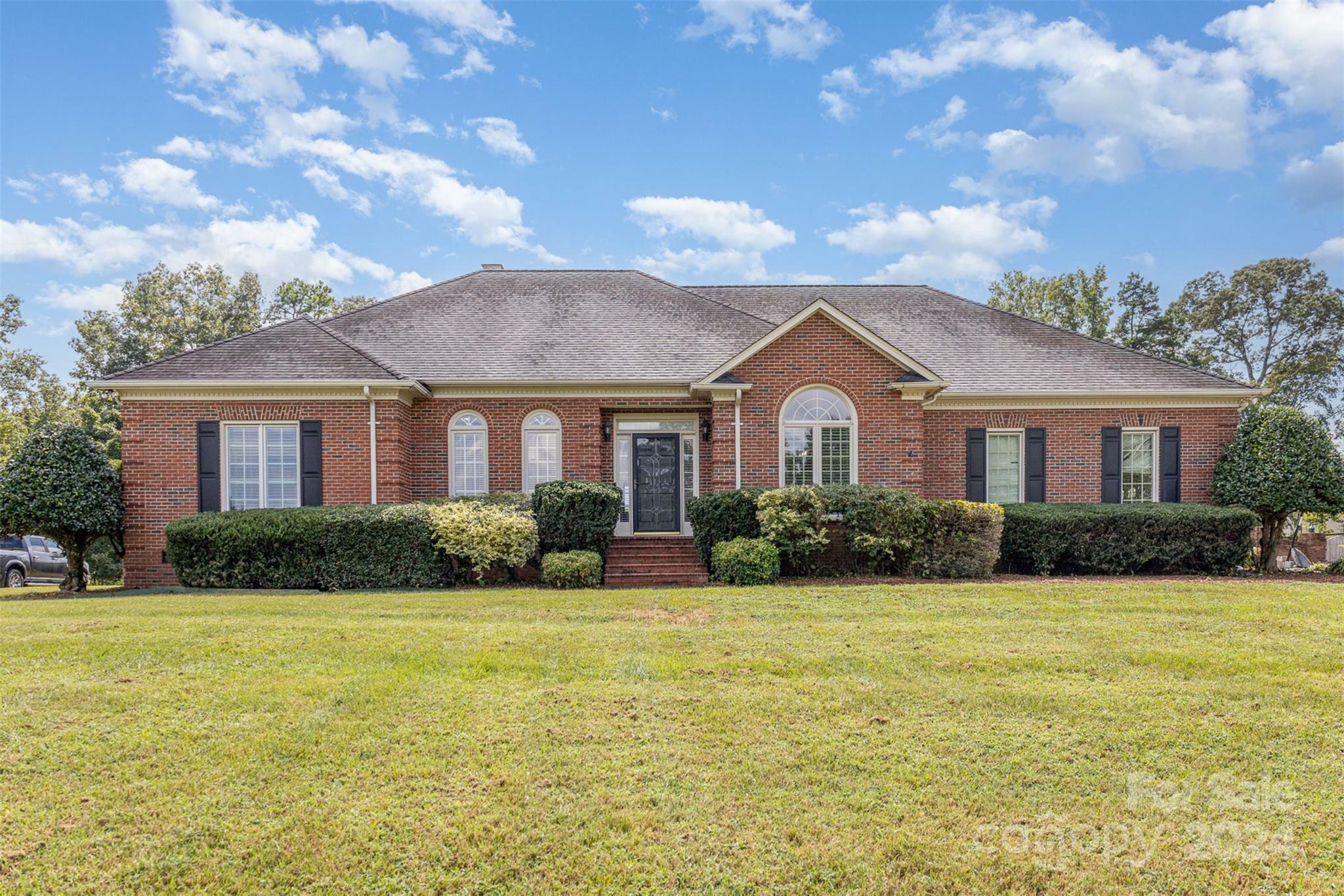 Property Photo:  3821 Karrington Place  NC 28110 