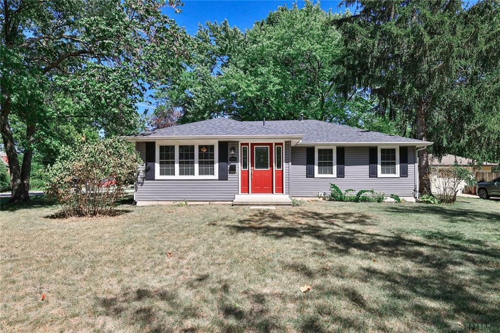 Property Photo:  3900 Roslyn Avenue  OH 45429 