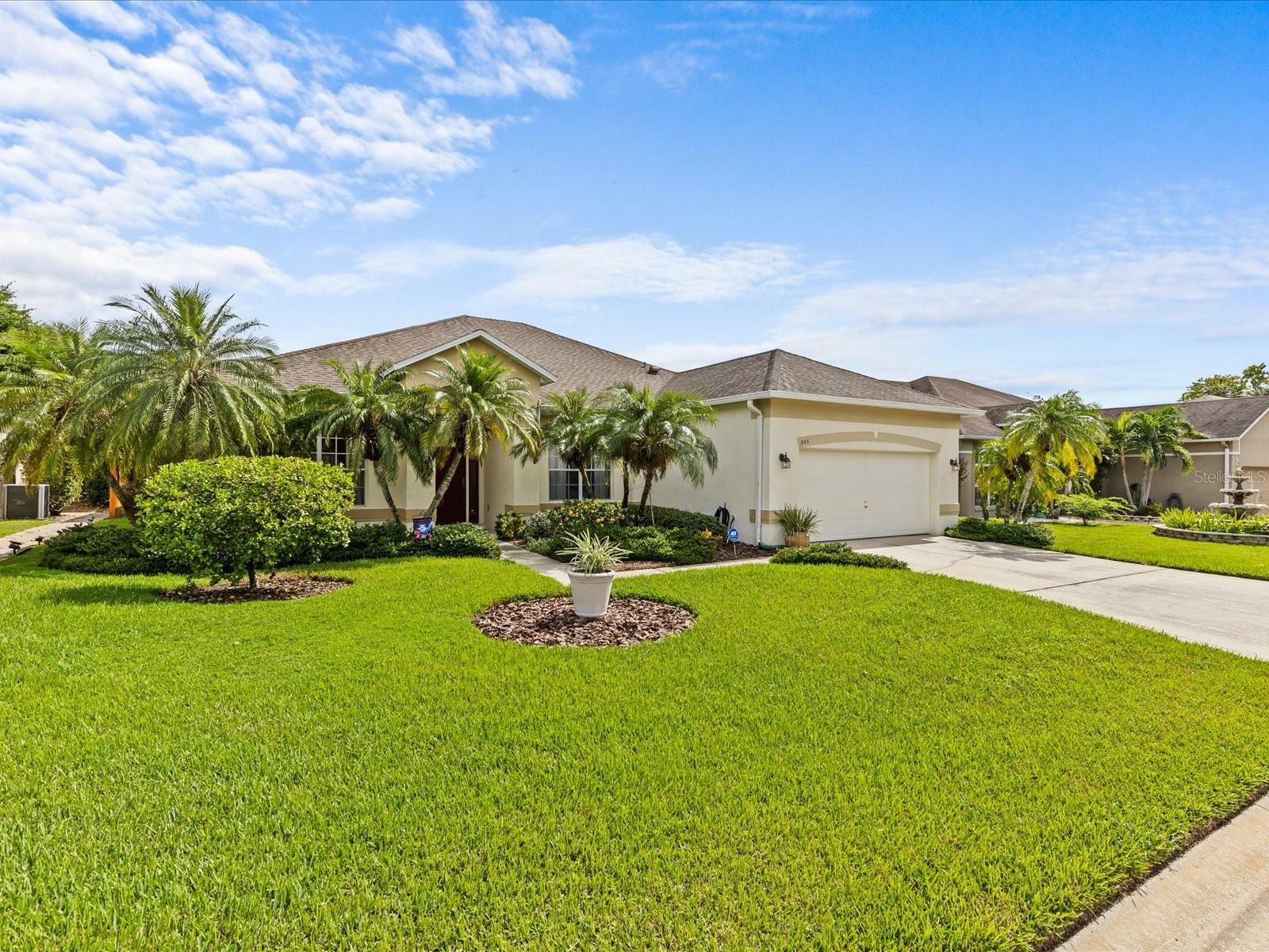 Property Photo:  308 Boxwood Drive  FL 33837 