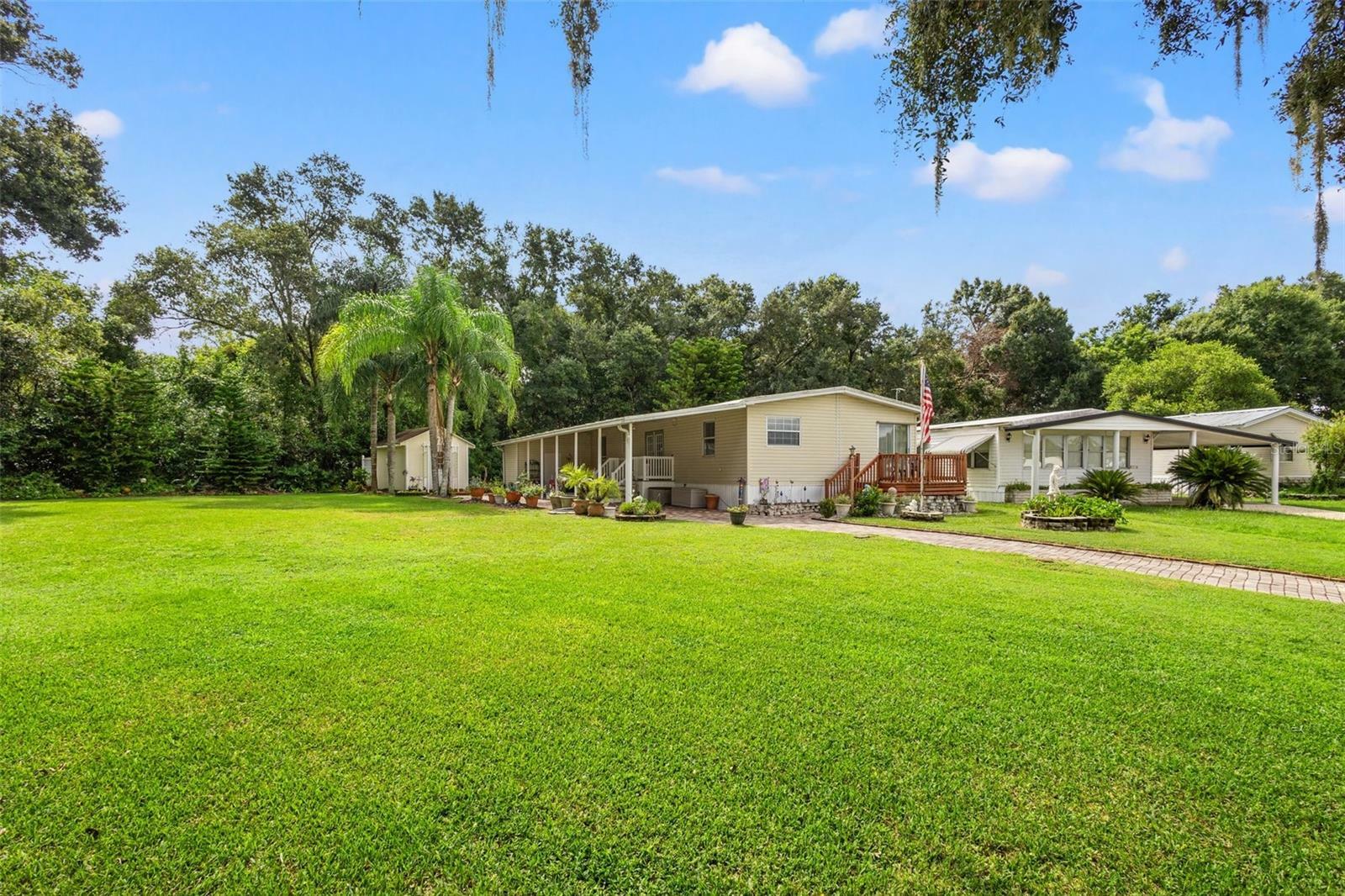 Property Photo:  3528 Castle Drive  FL 33540 