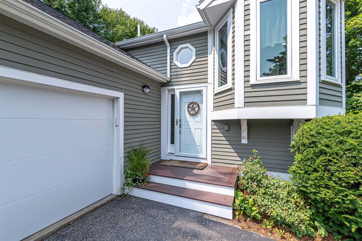 Property Photo:  17 Charles Chase Way  NH 03104 