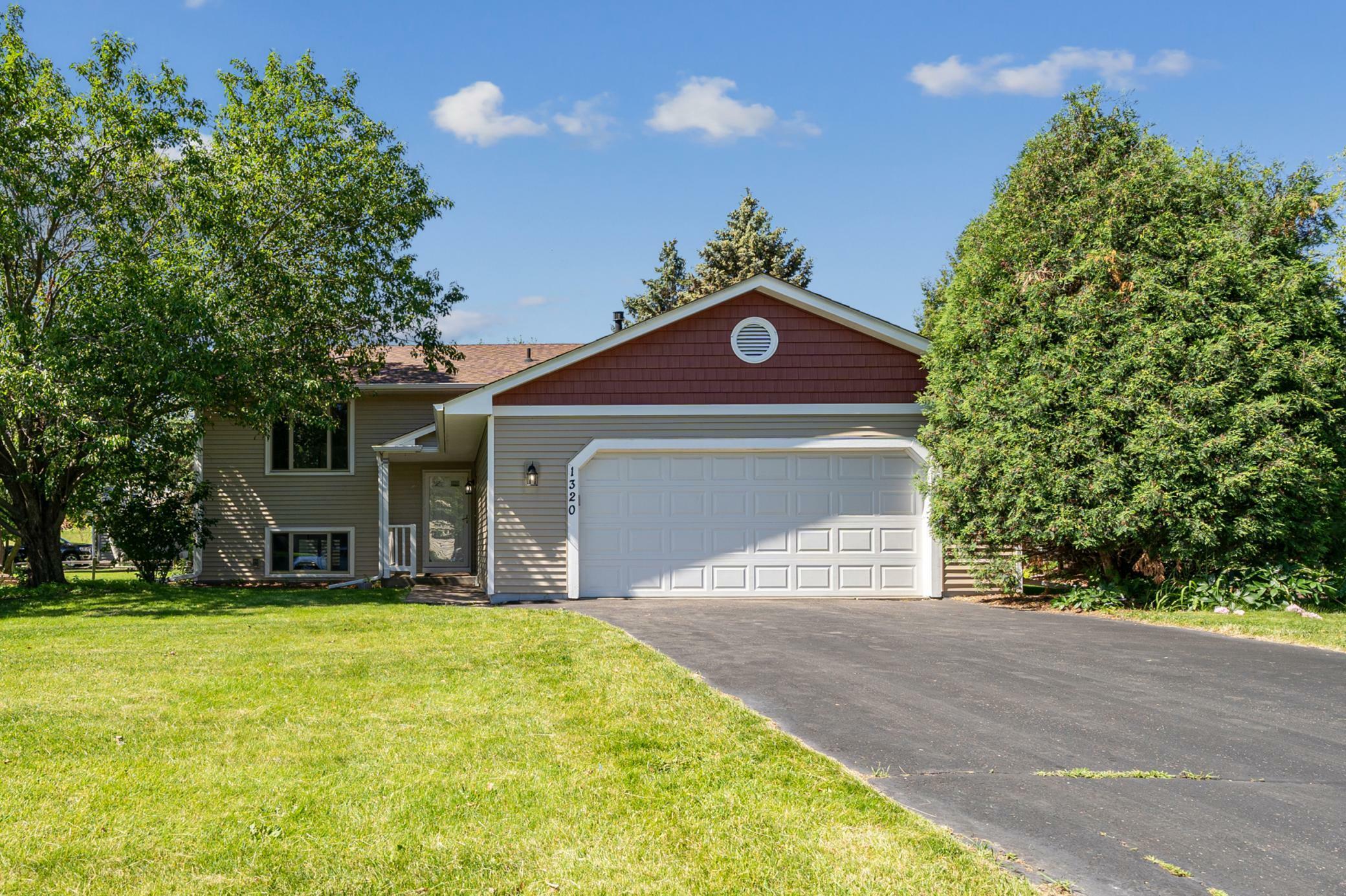 Property Photo:  1320 Bridle Path Court  MN 55125 