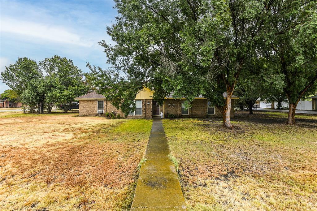 Property Photo:  101 Stones Court  TX 75165 