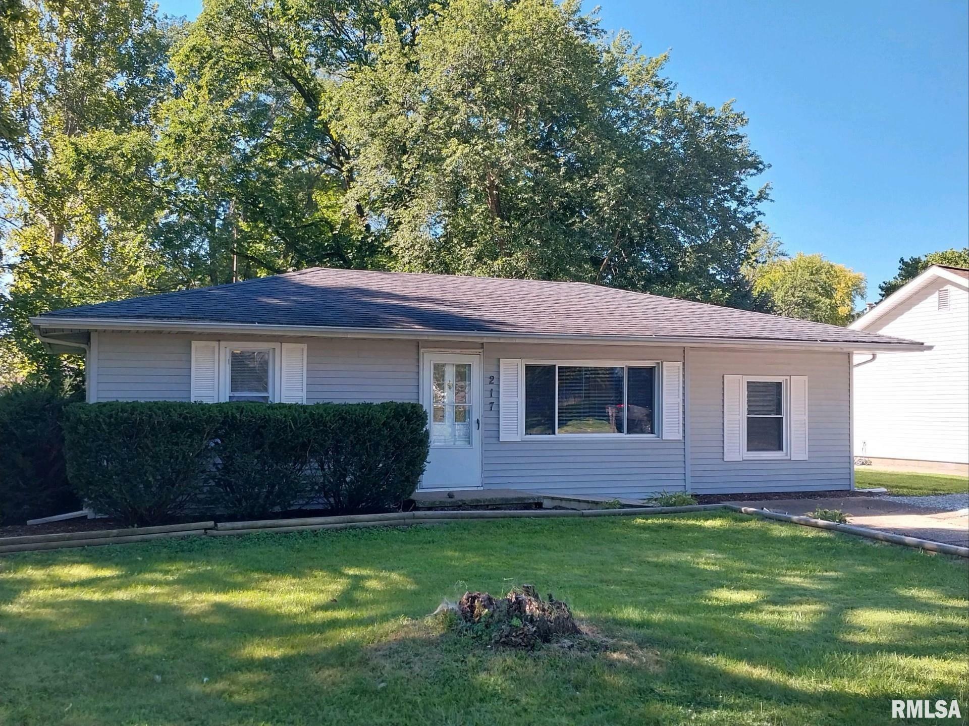 Property Photo:  217 Turnron Place  IL 61611 