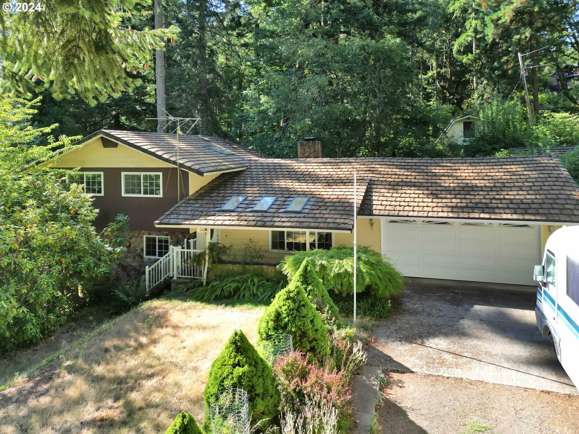 Property Photo: 27840 Gibralter Loop OR 97405