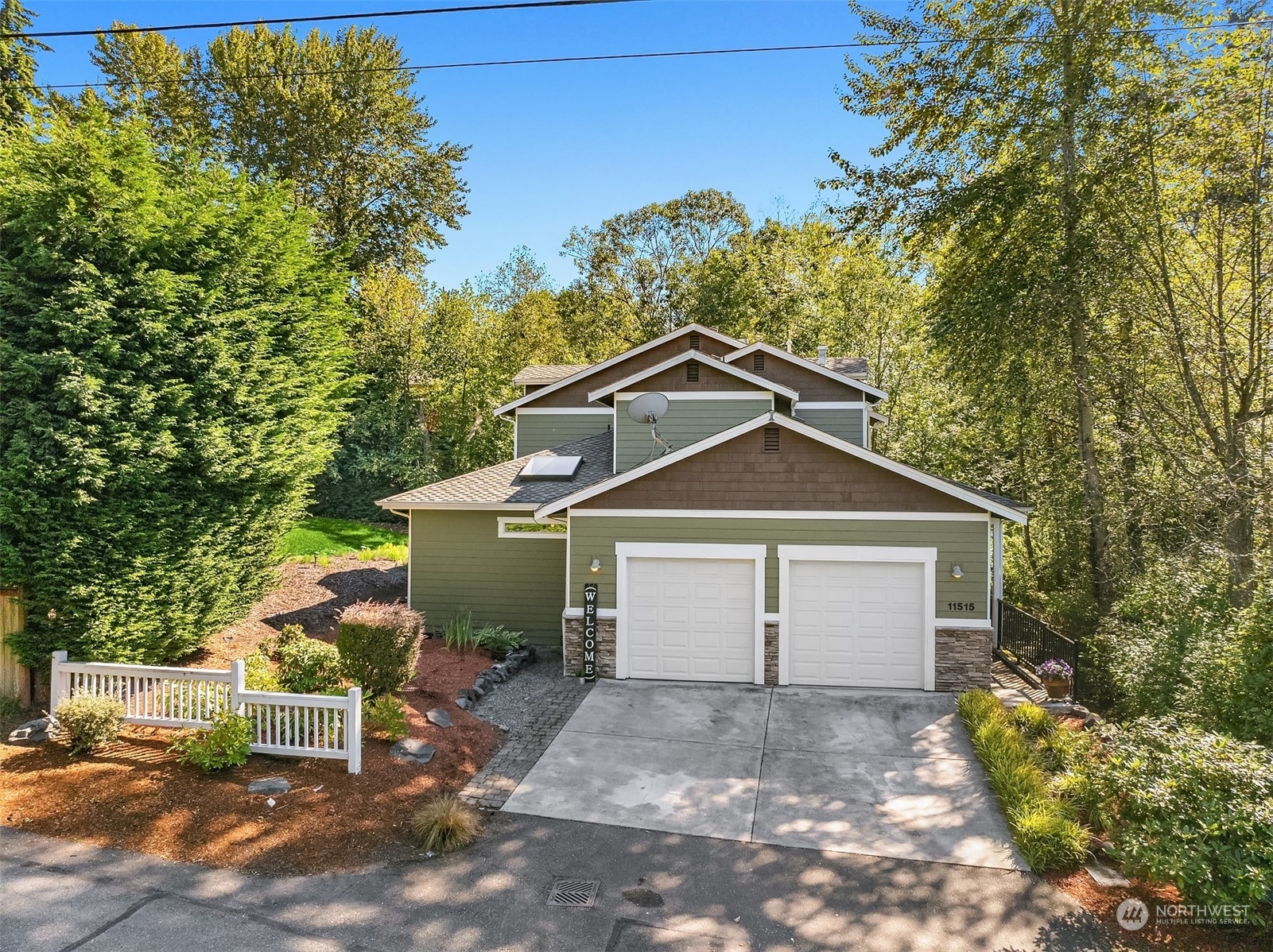 Property Photo:  11515 SE 76th Street  WA 98056 