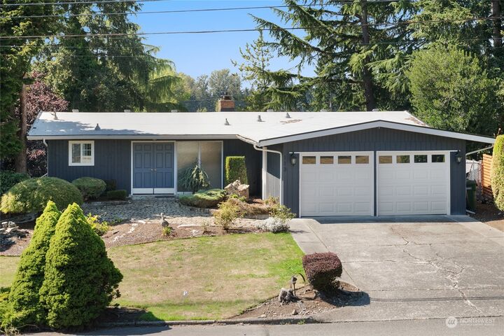 Property Photo: 113 152nd Place SE WA 98007