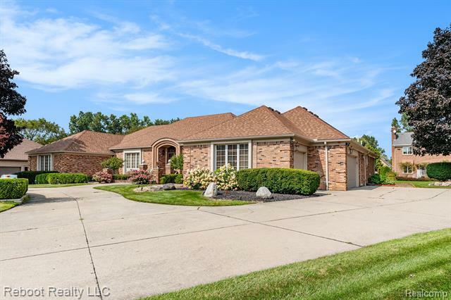 Property Photo:  37416 Alpinia Lane  MI 48036 