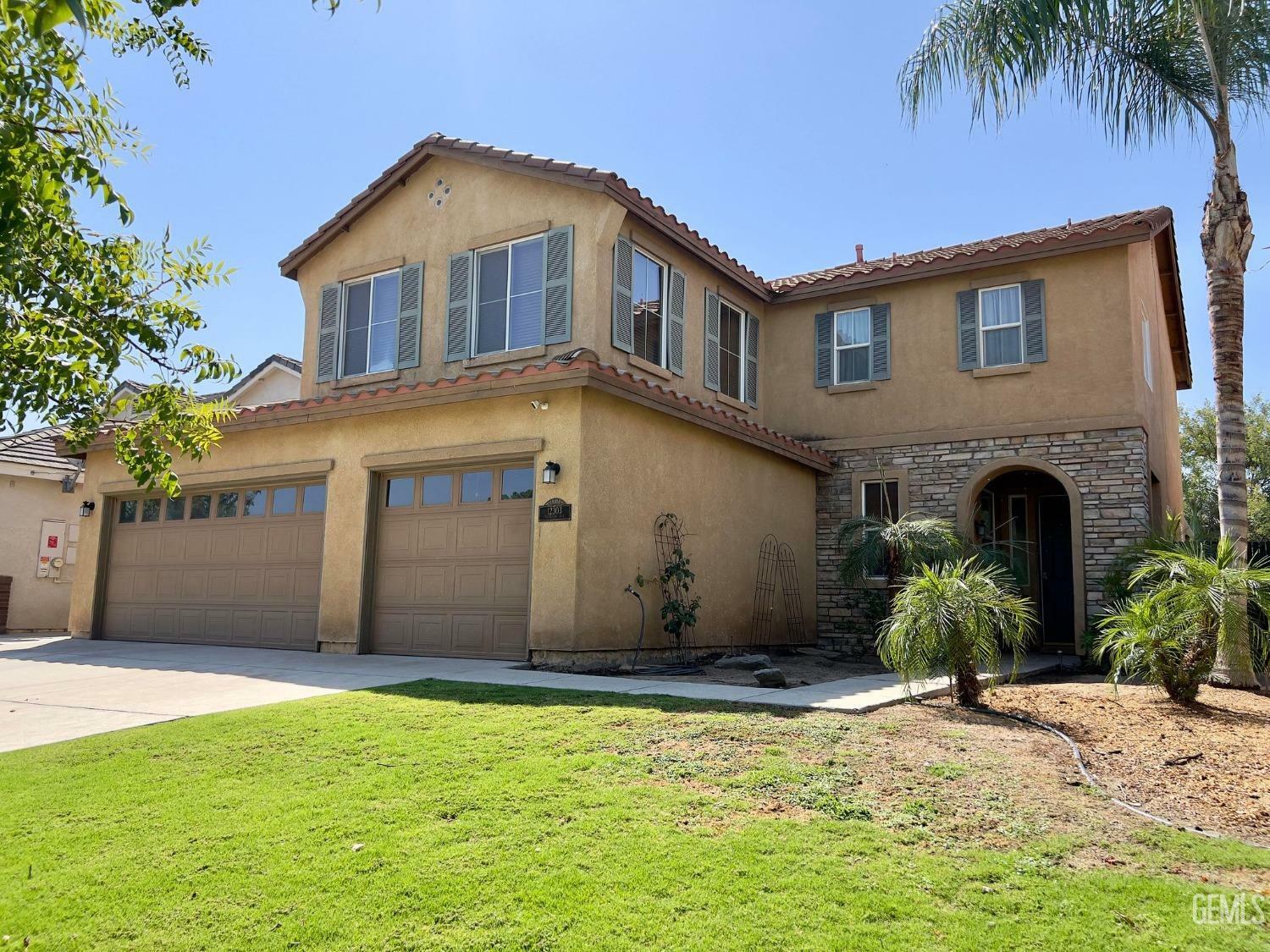 Property Photo:  12303 Fairburn Way  CA 93312 