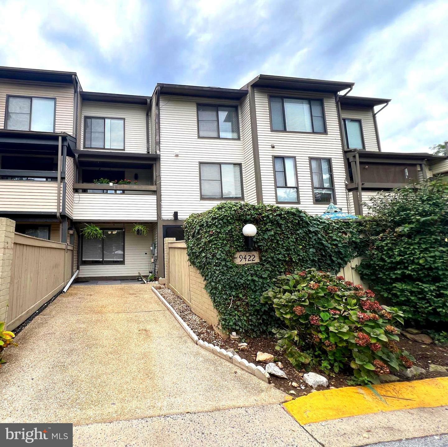 Property Photo: 9422 Collette Way MD 20886