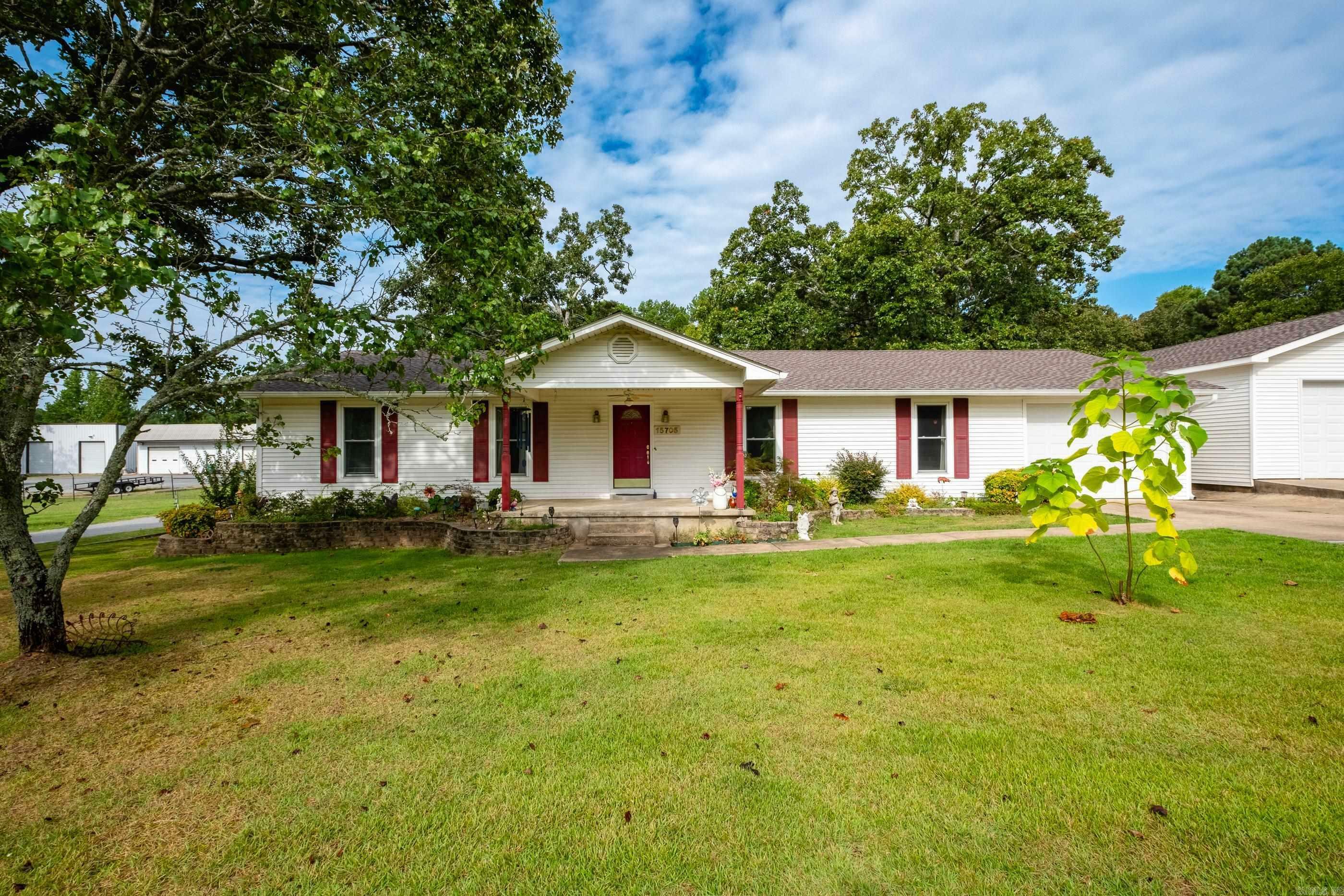 Property Photo:  15705 Lone Pine Road  AR 72118 