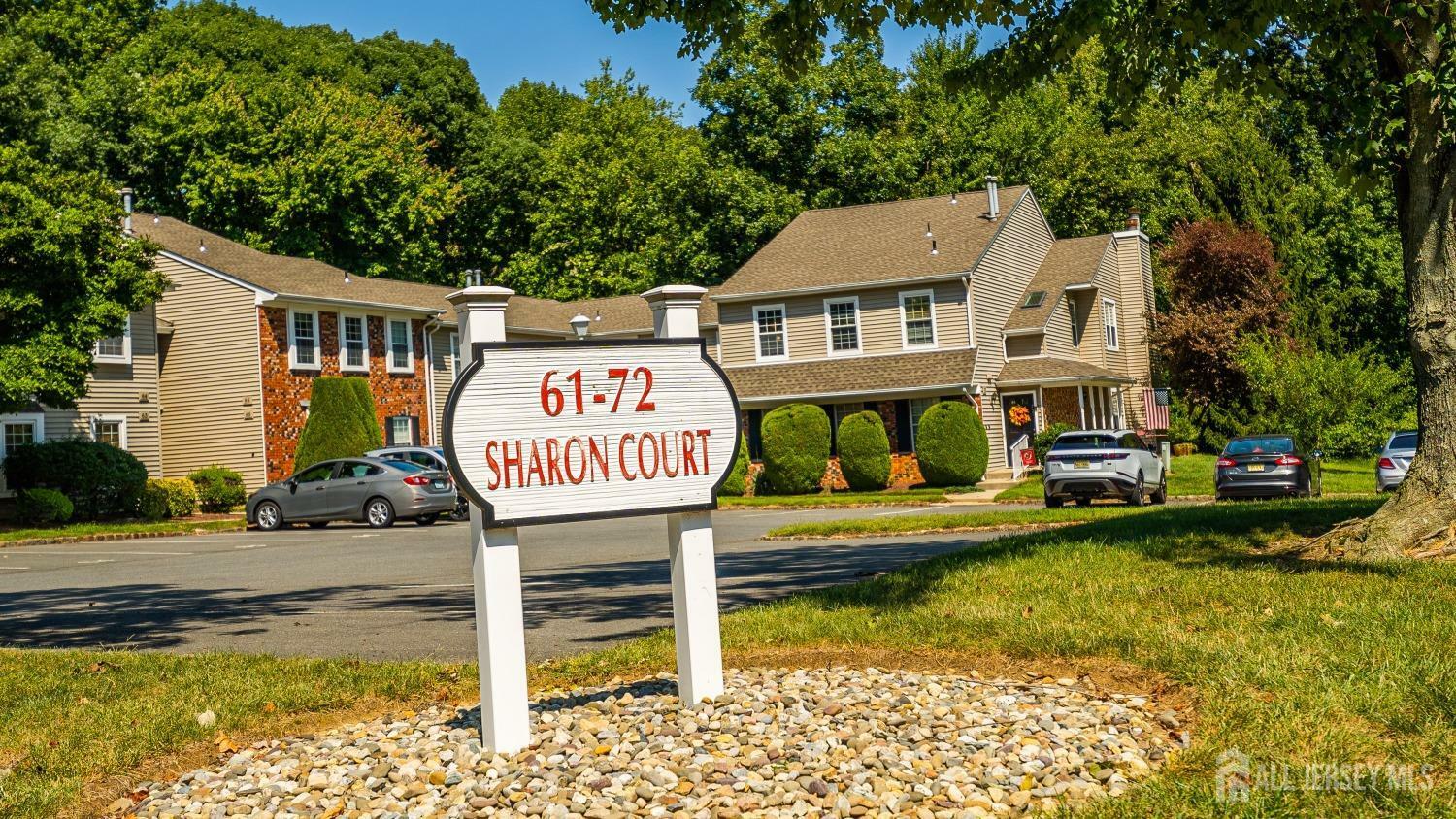 Property Photo:  72 Sharon Court  NJ 08820 