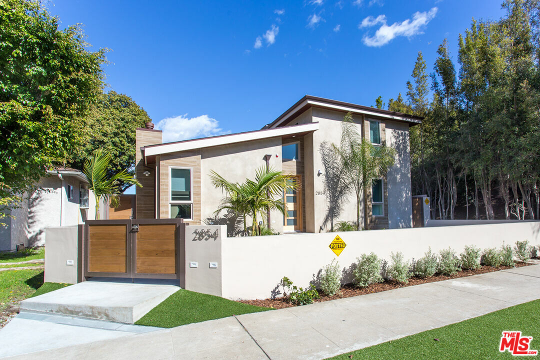 Property Photo:  2854   Westwood Blvd  CA 90064 