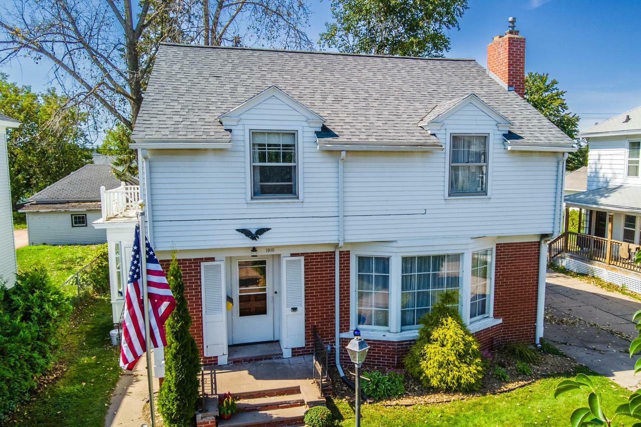 Property Photo: 1910 North 3rd Street WI 54403