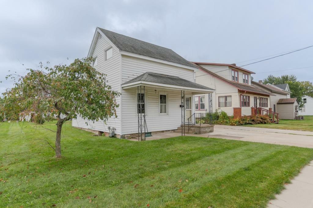 Property Photo:  915 Townline Road  WI 54403 