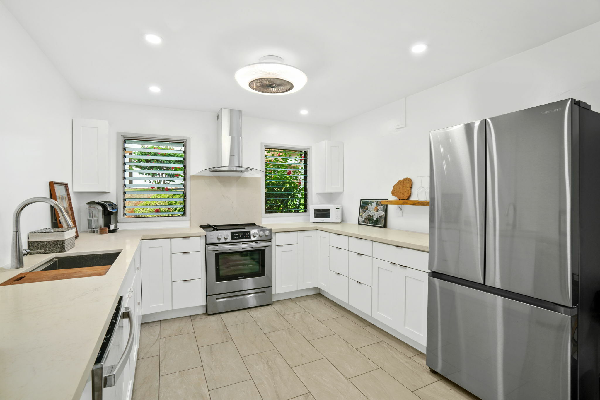 Property Photo:  4701 Kawaihau Rd L101  HI 96746 