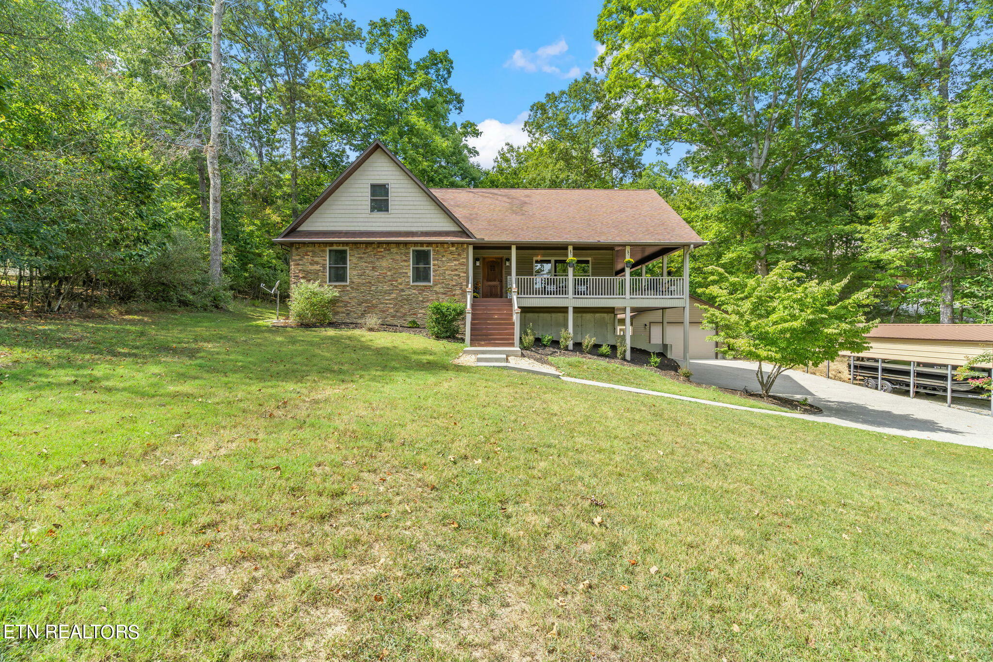 139 Pin Oak Drive  Rockwood TN 37854 photo