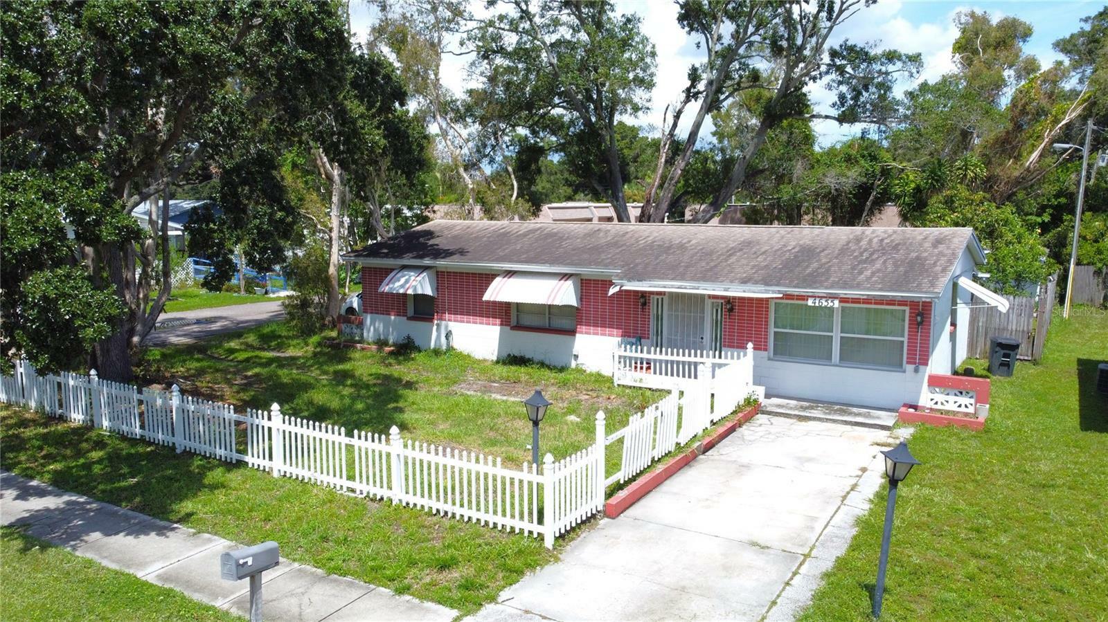 Property Photo: 4655 76th Avenue N FL 33781