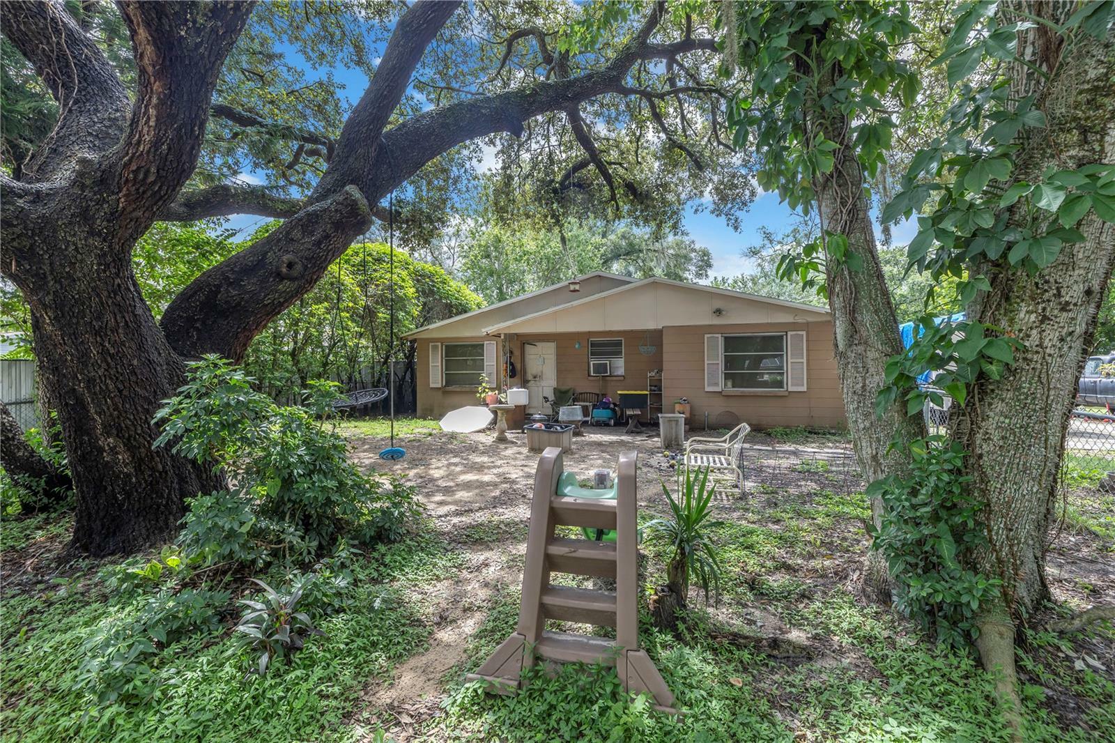 Property Photo:  7510 Almark Street  FL 33625 