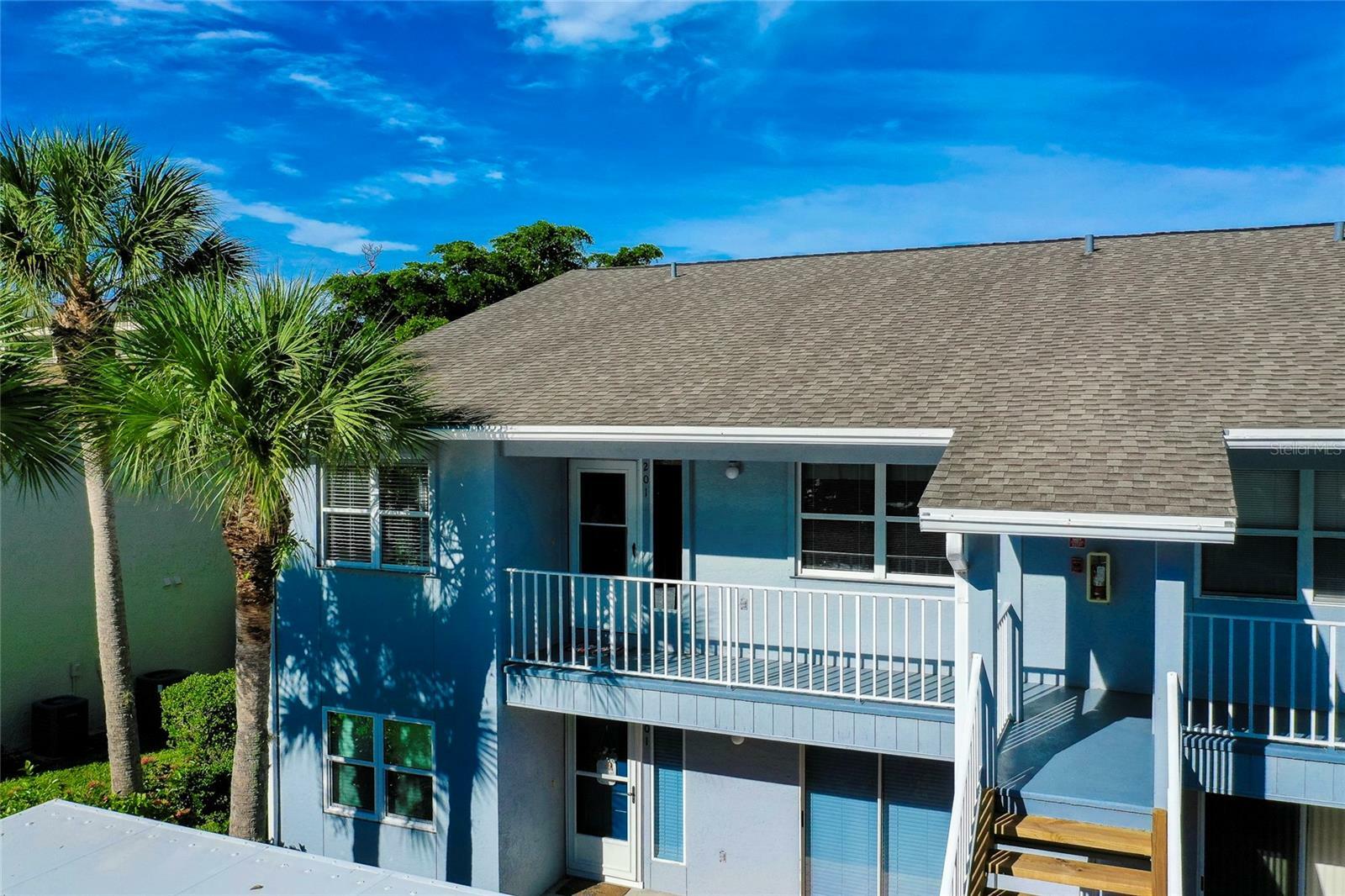 Property Photo:  880 Bird Bay Drive W 201  FL 34285 