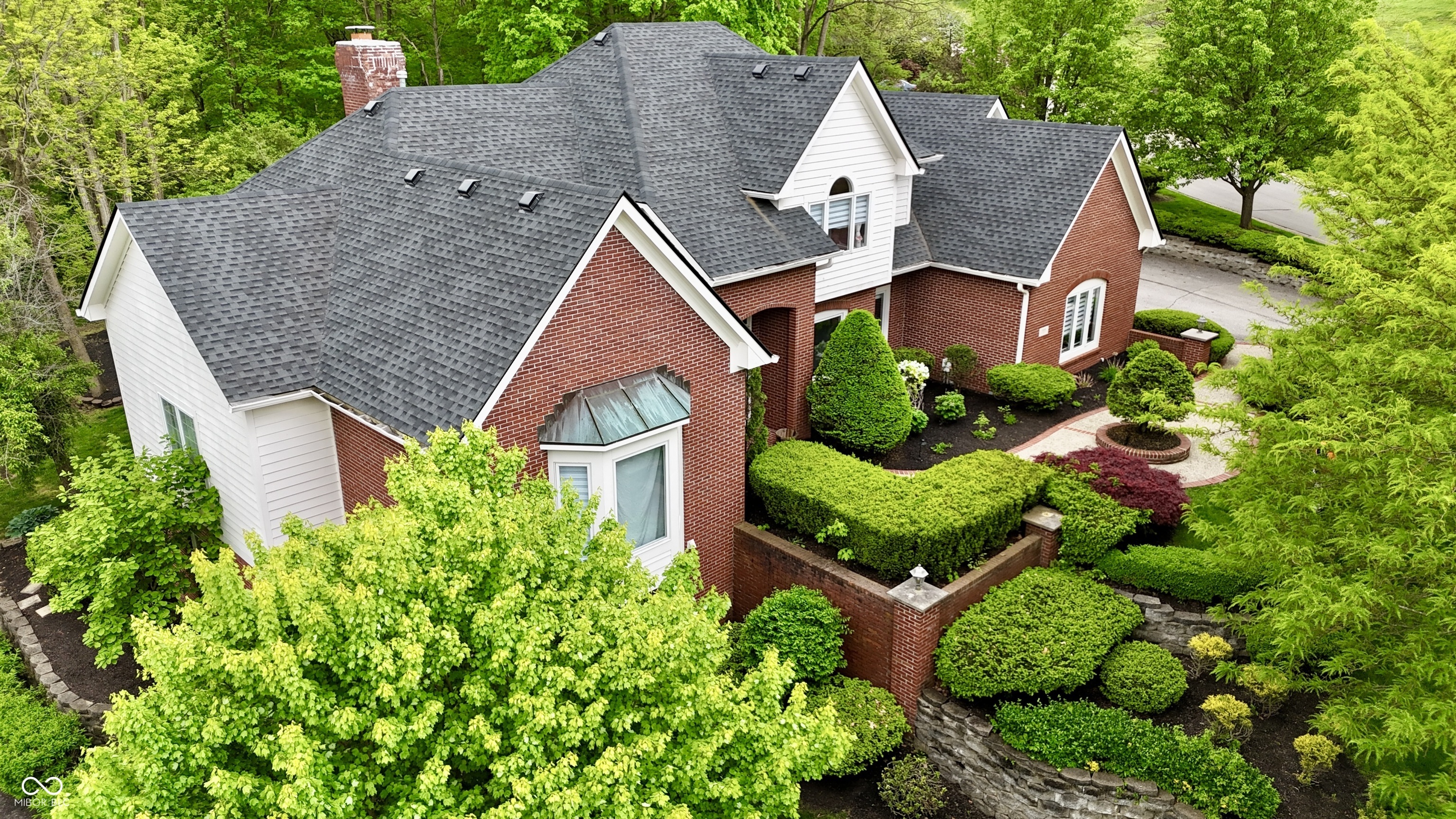 Property Photo: 2838 Silverwood Lane IN 46143