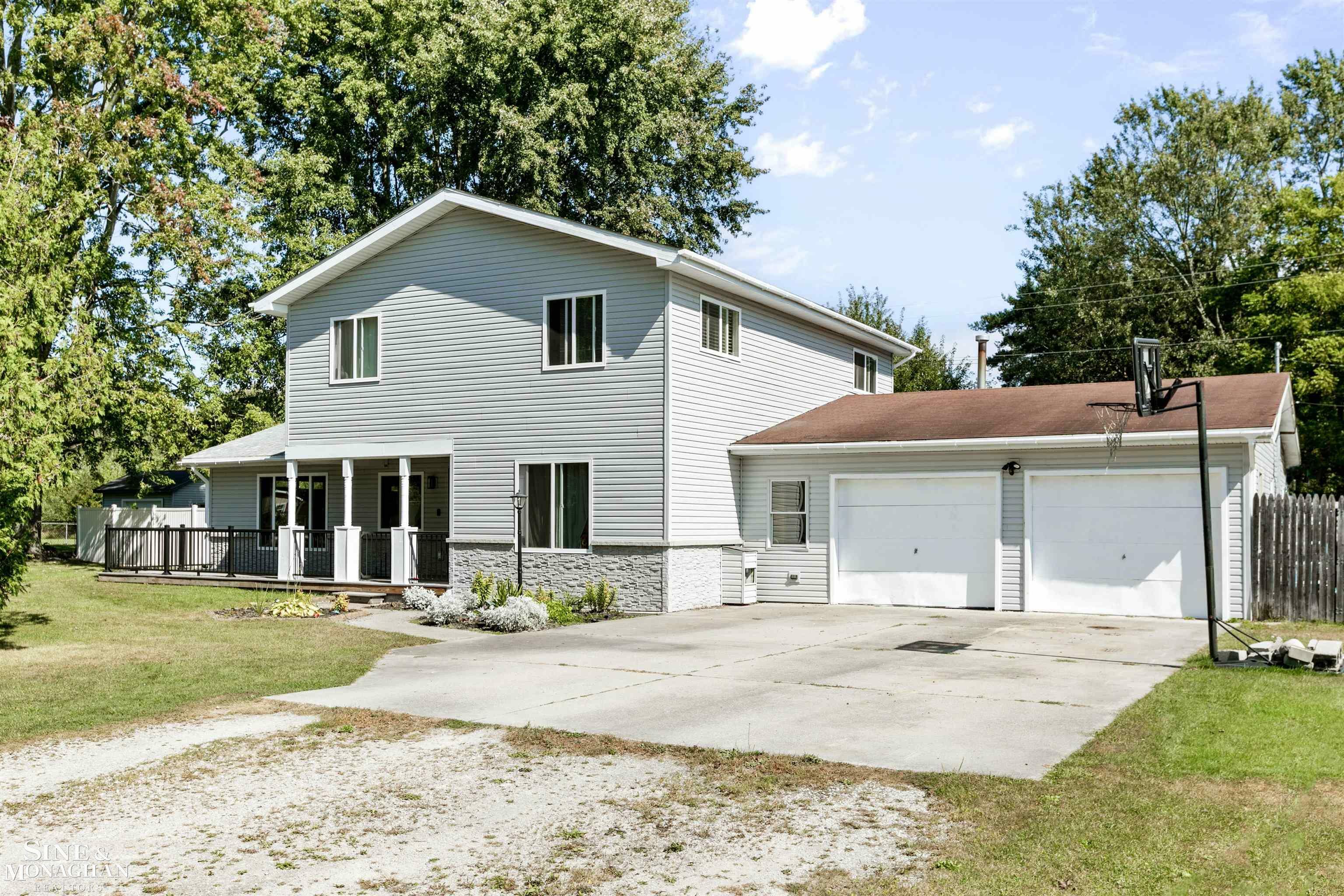 Property Photo:  3050 Westcott Drive  MI 48060 