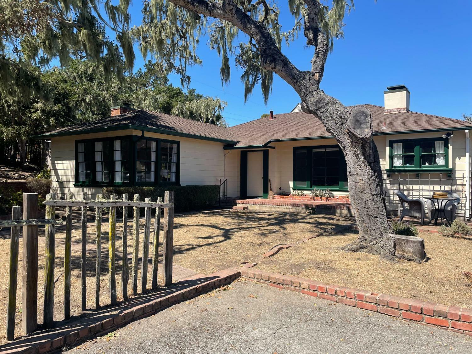 Property Photo:  424 Herrmann Street  CA 93940 