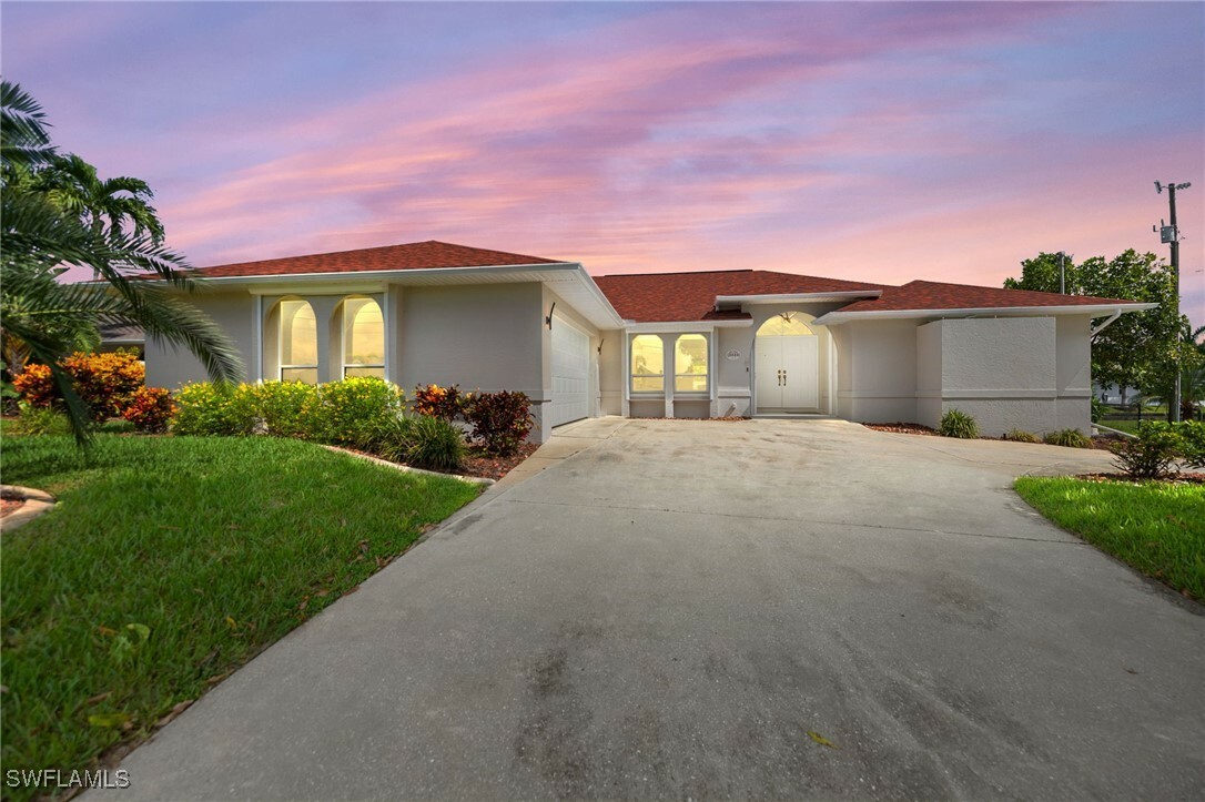 2223 SE 10th Lane  Cape Coral FL 33990 photo