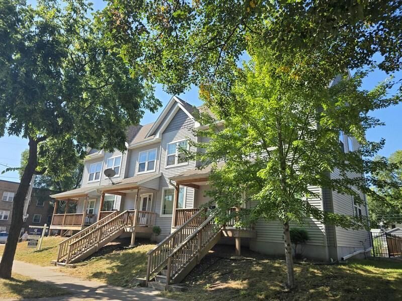 Property Photo: 600 W 32nd Street MN 55408